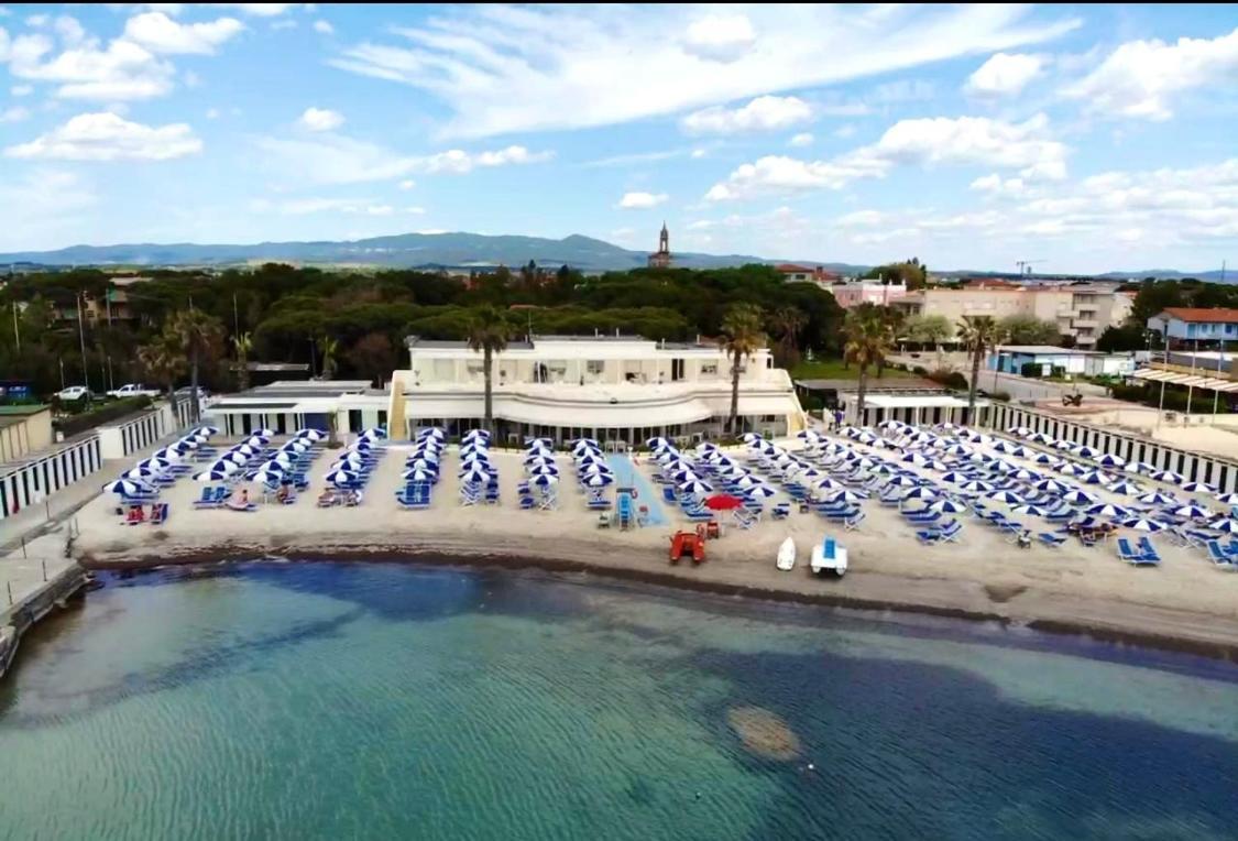 Hotel Bagni Lido Vada Kültér fotó